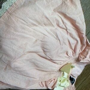 Attached bloomers kid’s casual blouse